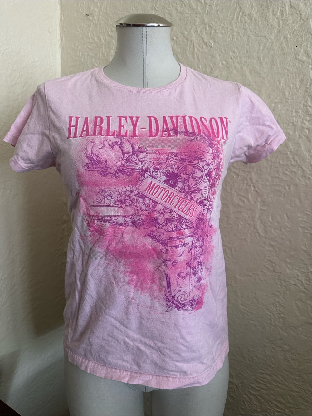 Harley-Davidson Pink Purple Floral Manitowoc Wisconsin T-Shirt Small